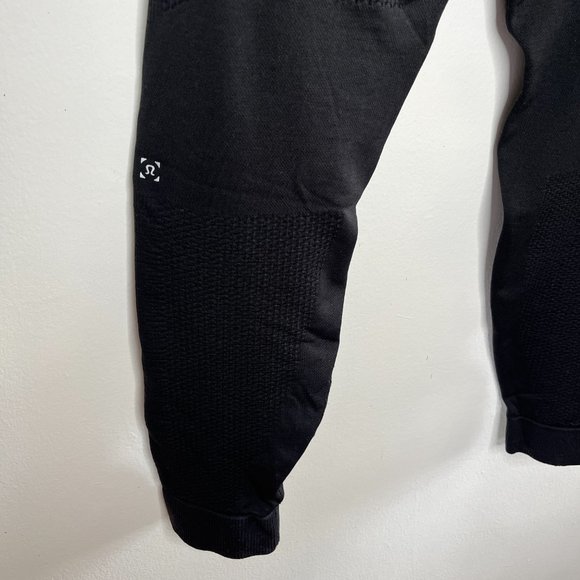 lululemon Men's At Ease Jogger - Black Waffle Joggers - Size S/M - Picture 6 of 7